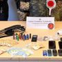 Il materiale sequestrato dai carabinieri