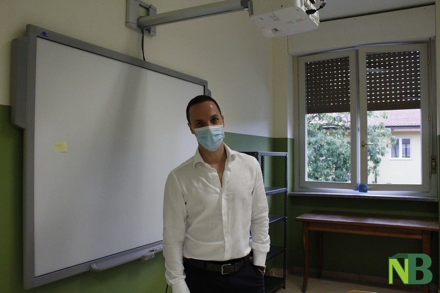 Dal Nord Ovest. Picchia il preside di fronte agli studenti, prof sospeso. Il dirigente è l'ex biellese Paolo Parolini