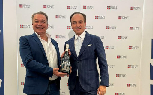 Export vino, Cirio e Bongioanni: "Piemonte unica regione che cresce nell’export del vino" Export vino, Cirio e Bongioanni: "Piemonte unica regione che cresce nell’export del vino"