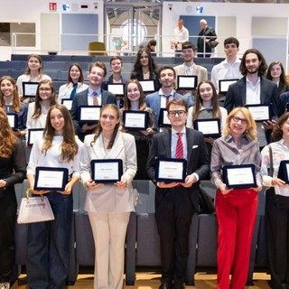 Upo premia le eccellenze: consegnati i riconoscimenti ai migliori laureati