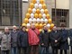 Un albero di Natale fuori dagli schemi: il simbolo di Novara per la sicurezza sul lavoro