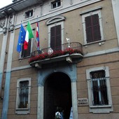Tari, a Gozzano aumento del 16%: scontro in Consiglio comunale