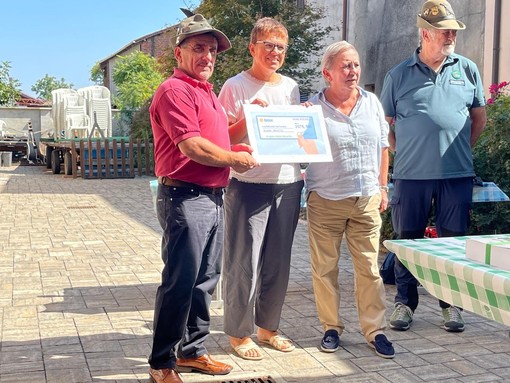 Recetto, dagli Alpini 2.075 euro per le attività del “C’Entro”
