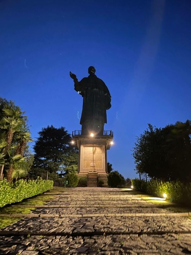 Visita guidata al tramonto al San Carlone: giovedì 20 agosto l'apertura serale straordinaria