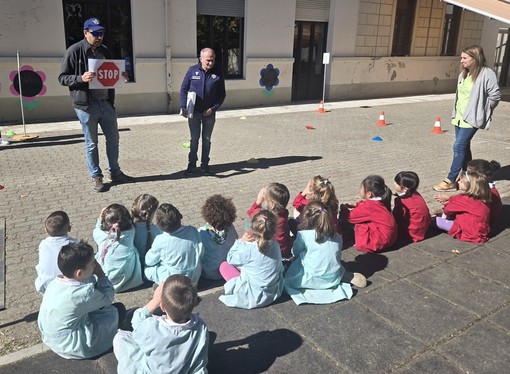 Bimbi in sella con ‘Piccolissime ruote crescono’: educazione stradale alla Scuola dell’Infanzia