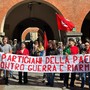 25 aprile a Novara: contestazioni contro il consigliere provinciale di FdI Mauro Gigantino FOTO