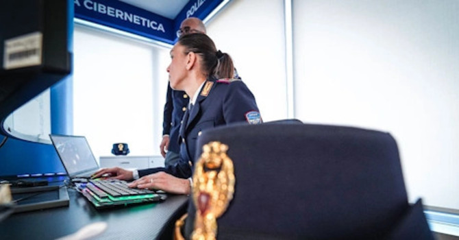 Alberghi e alloggi per l'estate: polizia e Airbnb insieme per prevenire le truffe