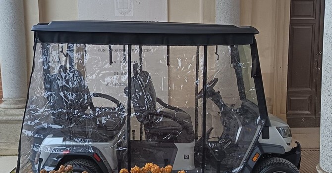 Novara, golf car gratuita al cimitero per anziani e persone con ridotta mobilità Novara, golf car gratuita al cimitero per anziani e persone con ridotta mobilità