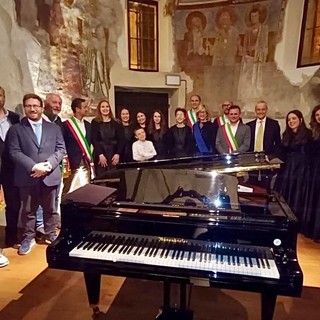 Musica e arte a Carpignano Sesia: il gruppo Adastra incanta nella chiesa di San Pietro