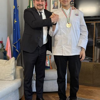 Lorenzo Bellotti: il giovane talento novarese trionfa al Campionato Italiano di Cucina Calda