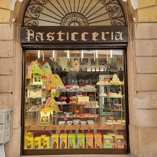 Chiude la storica pasticceria Gramigni: Novara saluta un’icona del centro
