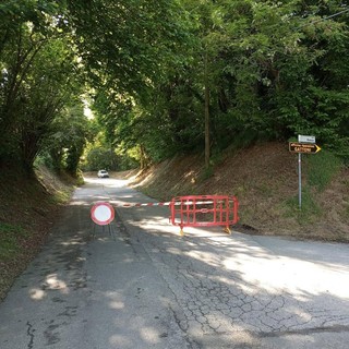 Varallo Pombia, chiusa al traffico l'intersezione tra via Selvigia e via Crosa per pali pericolanti