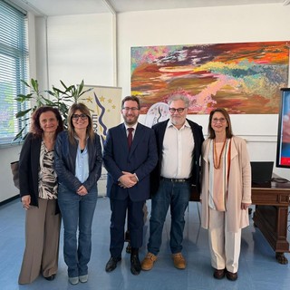 Bullismo e cyberbullismo, a Novara un incontro per scuole e famiglie: “Fondamentale fare rete”