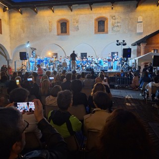 Novara, sigle di cartoon e manga al “Faraggiana” con l’Orchestra Sbullonati per l’inclusione