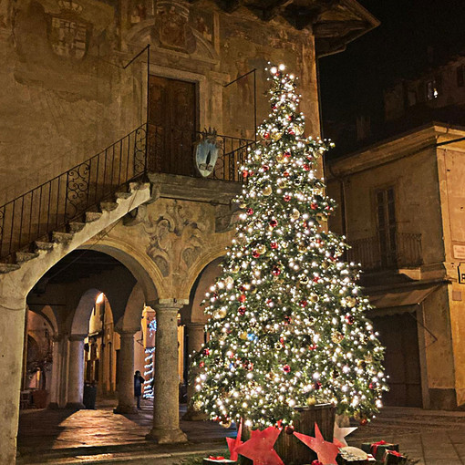 Natale sul Lago: tradizione e magia a Orta San Giulio Natale sul Lago: tradizione e magia a Orta San Giulio