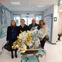 Un sorriso in corsia: il Kiwanis Club Borgomanero porta la Pasqua ai piccoli pazienti dell’Ospedale