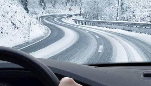 Dal 15 novembre al 15 aprile obbligo di pneumatici invernali o catene su tutte le strade provinciali del Novarese