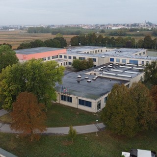 Edilizia scolastica, approvate le progettazioni definitive per gli istituti Pascal e Bonfantini: investimenti per oltre 7 milioni