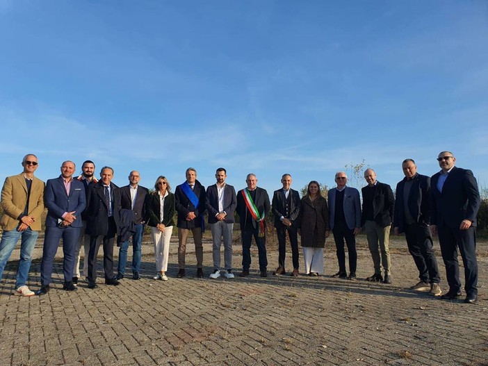 Agrate Conturbia accende il futuro: al via la Comunità Energetica Rinnovabile