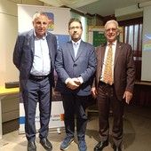 La Provincia al Congresso Anmic: “Guardare avanti, costruire insieme” La Provincia al Congresso Anmic: “Guardare avanti, costruire insieme”