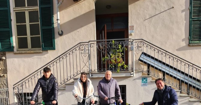 Enaip Borgomanero: si chiude il progetto Ribiciclo con la consegna delle biciclette alla Casa della Carità