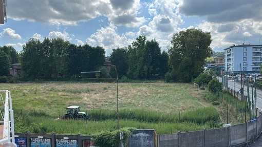 Il campo di via Monte Zeda torna al Comune: al via i lavori per il nuovo parcheggio temporaneo