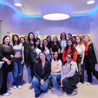 Enaip Borgomanero, il talento incontra l’eccellenza: le studentesse di estetica in visita al centro benessere di Cannavacciuolo