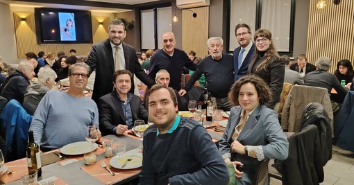 Cena di Natale Ashd Novara Aps: festa e riconoscimento per i volontari Cena di Natale Ashd Novara Aps: festa e riconoscimento per i volontari