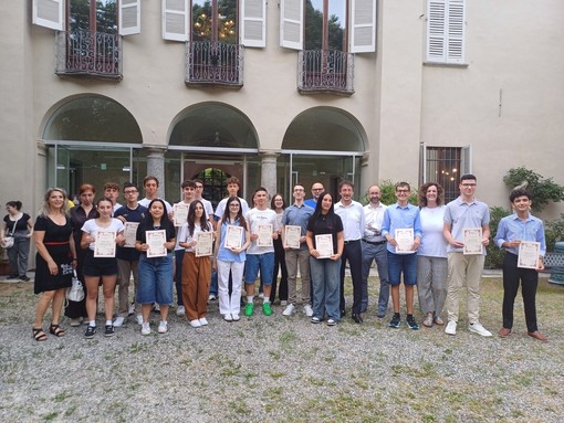 A Borgomanero il talento va in cattedra: Lucrezia Caliendo e Fabio Travaini sono gli &quot;Studenti dell’anno&quot; 2025