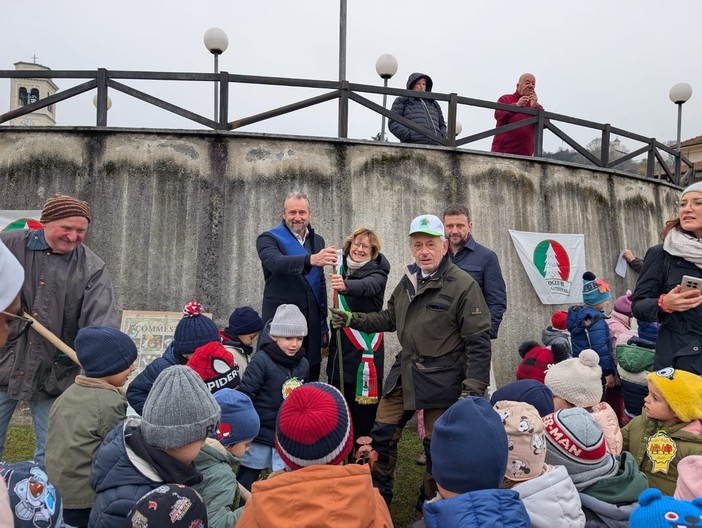 Festa dell’Albero a Prato Sesia: un gesto che unisce comunità e futuro