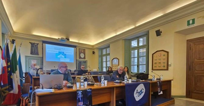 “Vero o Falso – Navigare in Sicurezza”: la Provincia di Novara al fianco di Adoc Piemonte