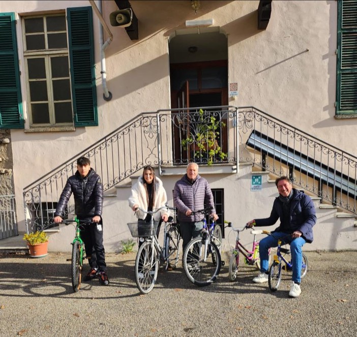 Enaip Borgomanero: si chiude il progetto Ribiciclo con la consegna delle biciclette alla Casa della Carità