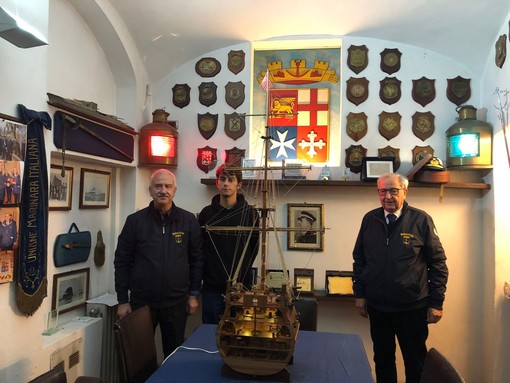 Dal liceo al mare: lo studente Martino Noja a bordo della nave scuola Palinuro della Marina Militare Dal liceo al mare: lo studente Martino Noja a bordo della nave scuola Palinuro della Marina Militare