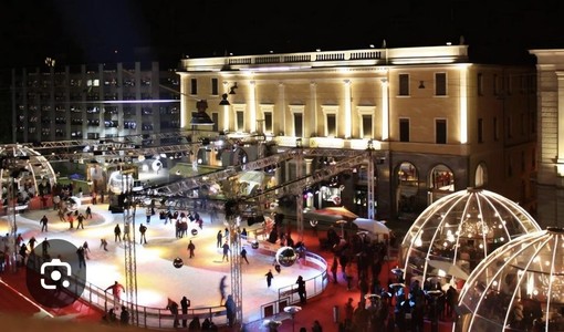 &quot;Arona guarda avanti: eventi in tutta la città e un Natale da sogno&quot;