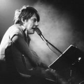 Una retrospettiva di Carlo Verri: quarant’anni di musica, teatro e cultura in cento scatti