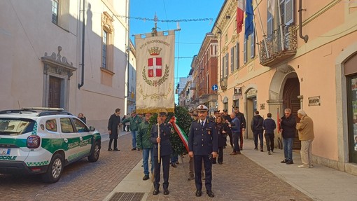 Borgomanero ha celebrato la Giornata dell’Unità Nazionale e delle Forze Armate Borgomanero ha celebrato la Giornata dell’Unità Nazionale e delle Forze Armate