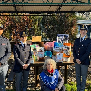La Polizia di Stato al fianco del canile Enpa di Novara La Polizia di Stato al fianco del canile Enpa di Novara
