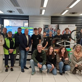 Gli studenti dell’Enaip protagonisti della ciclofficina del progetto “Ribiciclo”