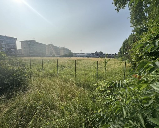 Arona riacquista il campo di via Monte Zeda dopo 21 anni: operazione chiusa a 950 mila euro