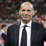 Massimiliano Allegri tedoforo a Borgomanero