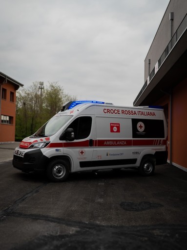 Croce Rossa Borgomanero, nuova ambulanza con l’ampliamento della sede
