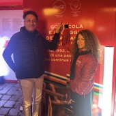 Fiamma Olimpica: la Tedofora locale Corinna Pogliana illumina la città