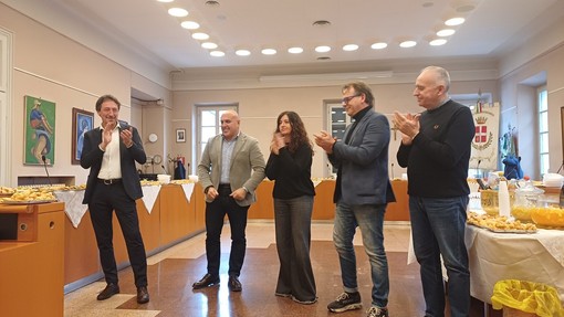 La festa degli auguri del Comune: amministrazione e dipendenti insieme per Natale