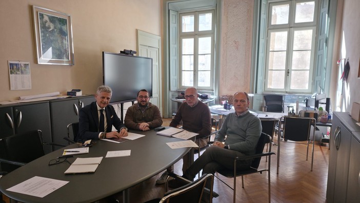 Vento forte, danni alle strade provinciali: riunione in Provincia per gli interventi