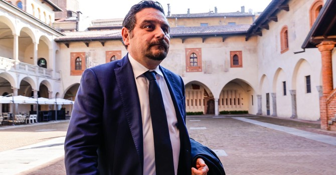 Novara saluta il 2025 con gli auguri del sindaco Alessandro Canelli