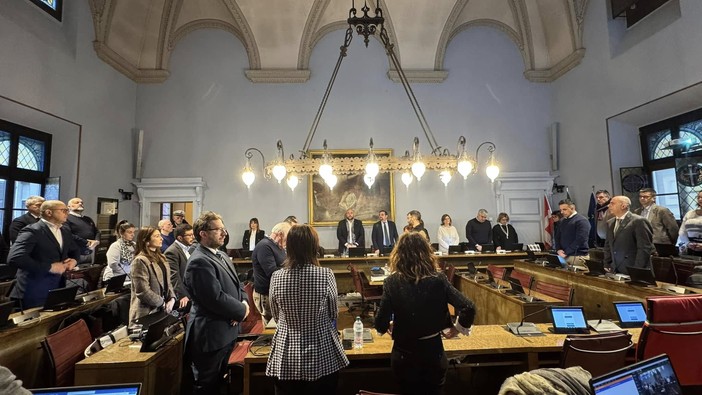 Dieci anni dalla scomparsa di Sara Gambaro: il ricordo in consiglio comunale