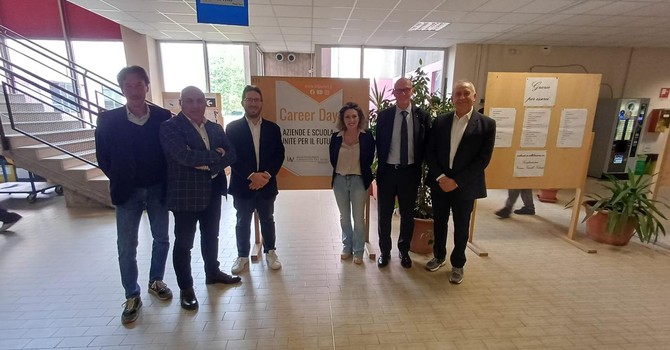 Ldv Career Day a Borgomanero: oltre 50 aziende incontrano gli studenti