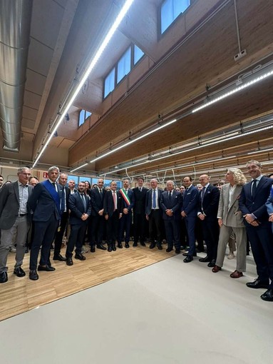 Loro Piana inaugura a Ghemme un nuovo centro d’eccellenza dedicato alla maglieria Loro Piana inaugura a Ghemme un nuovo centro d’eccellenza dedicato alla maglieria