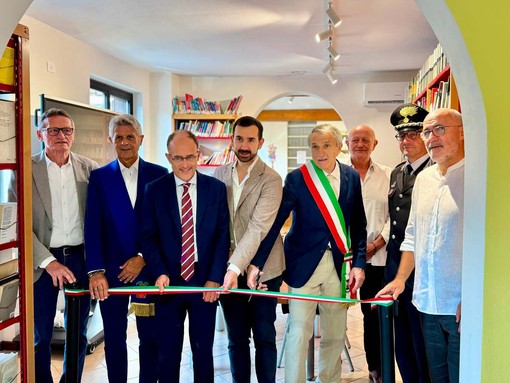 Mezzomerico inaugura il nuovo municipio e la biblioteca: un investimento per la comunità