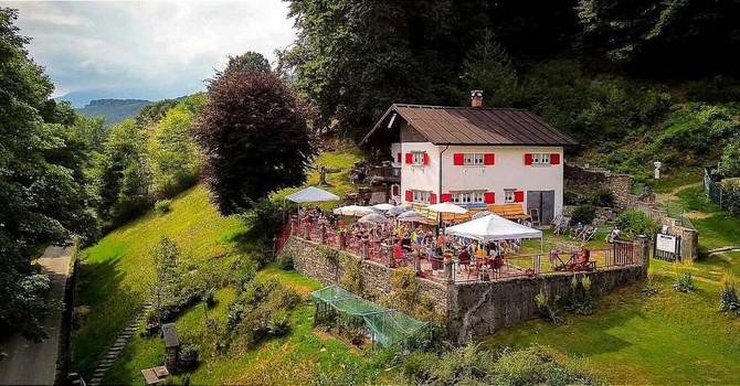 Una giornata all'Alpe Colle tra libri, montagna e ambiente